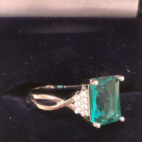 NWOT Sterling Silver Created Emerald Cut Paraiba Tourmaline Ring - Picture 8 of 10